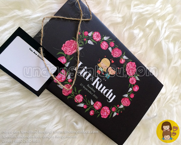 UNDANGAN SOFTCOVER MENGGUNAKAN AMPLOP / TALI